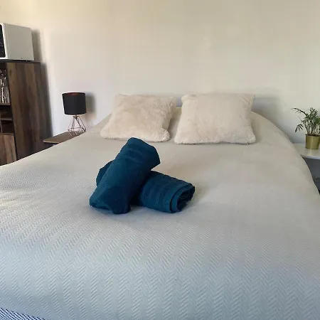 With Beautiful Terrace And Air Conditioning *