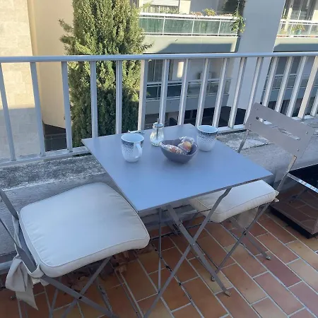 아파트 With Beautiful Terrace And Air Conditioning 몽펠리에