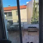 شقة With Beautiful Terrace And Air Conditioning